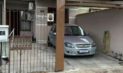 Casa com 2 quartos à venda na Rua José Pereira de Andrade, 125, Morada do Bosque, Cachoeirinha por R$ 244.000
