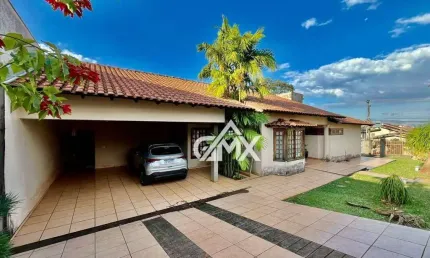 Casa com 3 dormitórios à venda, 130 m² por R$ 1.060.000,00 - Centro - Cambé/PR