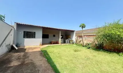 Casa com 2 dormitórios à venda, 50 m² por R$ 300.000,00 - Jardim Prefeito Milton Menezes - Londrina/PR