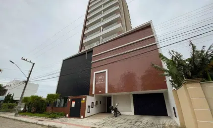 Apartamento com 2 dormitórios sendo 01 suíte no bairro São João em Itajaí