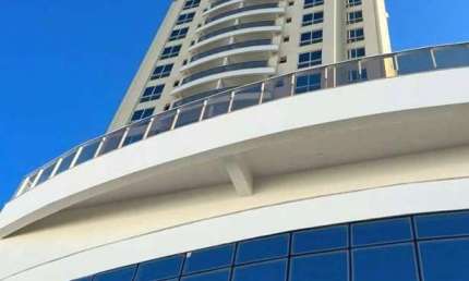 Apartamento com 2 suítes no Bairro Fazenda em Itajaí