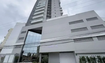 Apartamento Duplex com 1 suíte e 2 dormitórios no Bairro São Judas em Itajaí