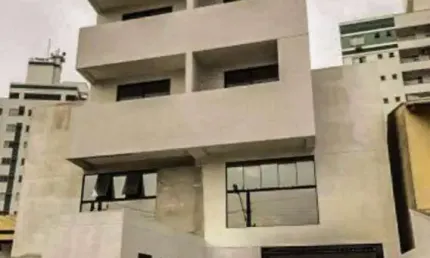 Apartamento semimobiliado com 2 dormitórios no Bairro São João em Itajaí