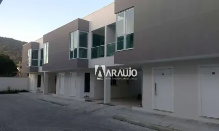 Sobrado Geminado semimobiliado com 2 suítes na Barra em Balneário Camboriú