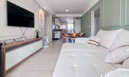 Apartamento semi mobiliado com 1 suíte e 2 dormitórios no Centro de Itajaí