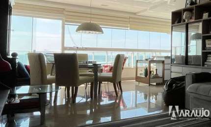 Apartamento diferenciado frente mar  em Balneário Piçarras