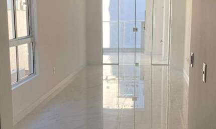Apartamento vista mar com 3 suítes no bairro Andorinha em Itapema