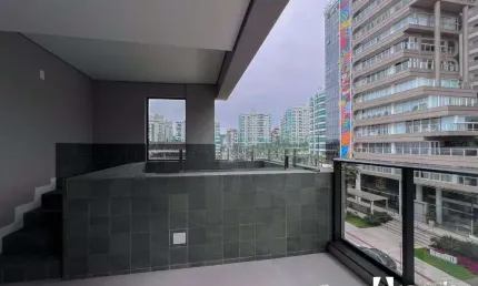 Apartamento vista parcial mar com 3 suítes na praia brava em itajaí