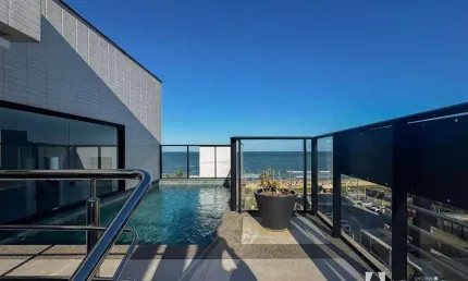 Cobertura vista mar com 3 suítes na Praia Brava em Itajaí