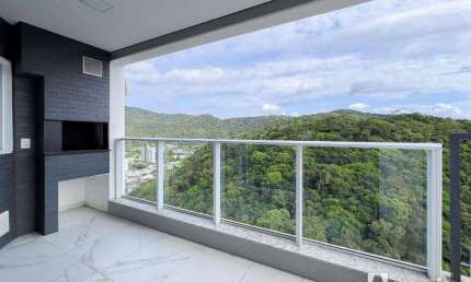 Apartamento com 2 suítes no bairro Ressacada em Itajaí