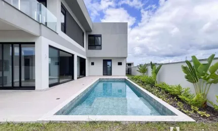Casa em condomínio fechado com 4 suítes em Camboriú