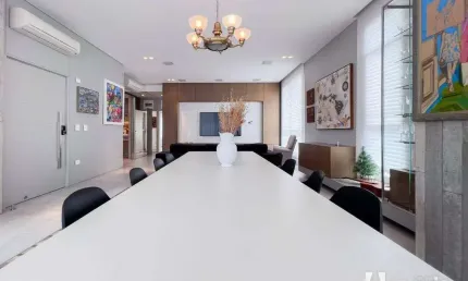 Apartamento com 3 suítes a 2 quadras do mar na Praia Brava em Itajaí