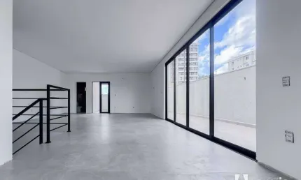Apartamento Duplex com 2 suítes no Centro de Itajaí