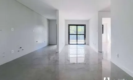 Apartamento com 1 suíte e 1 dormitório no bairro Fazenda em Itajaí