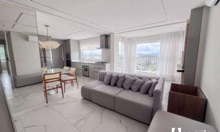 Apartamento mobiliado com 1 suíte e 2 dormitórios no bairro Ressacada em Itajaí