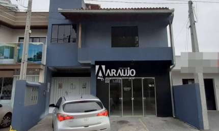 Terreno com casa + sala comercial + kitnetes no bairro São João em Itajaí