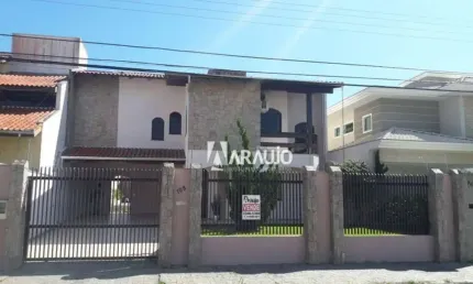 Casa com 3 quartos à venda na Rua Adolfo Cugnier, Ressacada, Itajaí