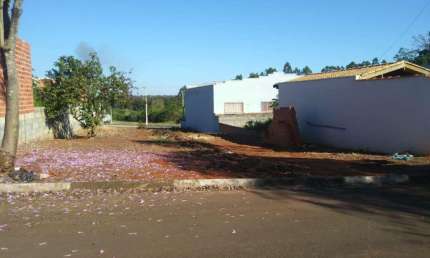 Terreno à venda no Centro, Holambra  por R$ 235.000