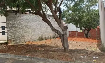 Terreno à venda no Conjunto Habitacional Parque Itajaí, Campinas  por R$ 145.000