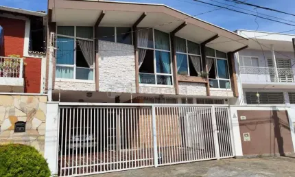 Casa com 4 quartos à venda na Vila Nova São José, Campinas , 256 m2 por R$ 900.000