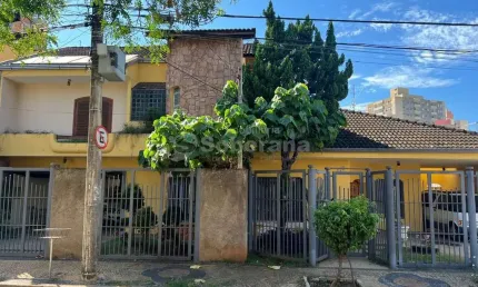 Casa com 4 quartos à venda no Botafogo, Campinas  por R$ 2.200.000