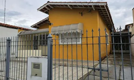 Casa comercial à venda no Jardim García, Campinas , 250 m2 por R$ 415.000