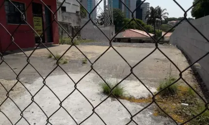 Terreno comercial à venda no Cambuí, Campinas  por R$ 1.800.000