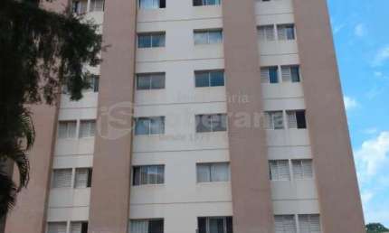 Apartamento com 2 quartos para alugar na Vila Industrial, Campinas , 80 m2 por R$ 1.350