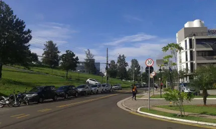 Terreno em condomínio fechado para alugar no loteamento alphaville campinas, campinas  por r$ 3.000