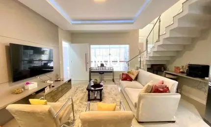 Casa com 3 quartos à venda na Rua Síria, 579, Nações, Balneário Camboriú