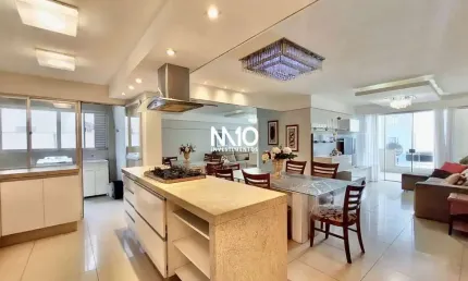 Apartamento à venda de 3 dormitórios frente mar no edifício saint tropez
