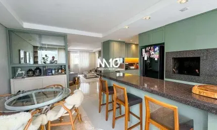 Apartamento de 3 suítes 2 vagas no edifício solar do Guarujá em Balneário Cambor