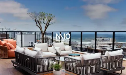 Cobertura triplex praia brava - mobiliada e decorada com vista mar