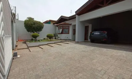 Casa com 3 quartos à venda na Avenida Diogo Álvares, 2230, Parque São Quirino, Campinas