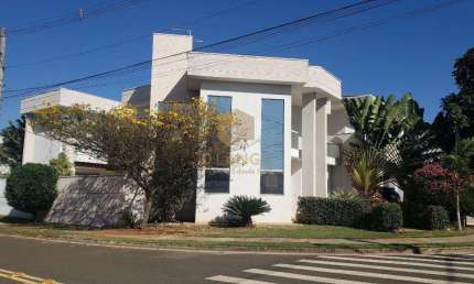 Casa de Condomínio com 3 quartos à venda, 250 m² - Parque Brasil 500