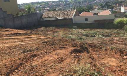 Terreno à venda no bairro Satélite Iris em Campinas/SP
