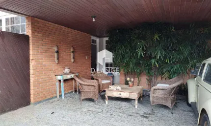 Casa para locação no bairro Vila Brandina em Campinas