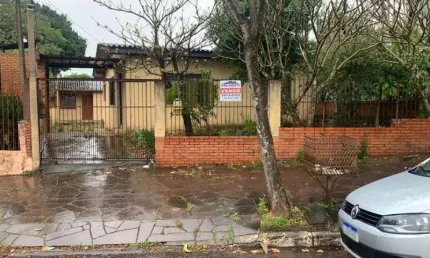 Casa com 2 quartos à venda na Rua Passo Fundo, 52, Centro, Esteio