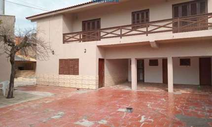 Casa com 3 quartos para alugar na Rua Coração de Maria, 351, Centro, Esteio