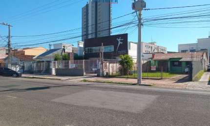 Casa com 3 quartos para alugar na Rua Santo Amaro, 162, Centro, Esteio