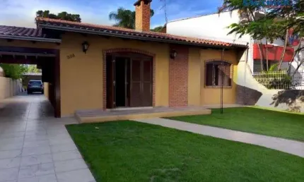Casa à venda na Rua dos Ferroviários, 208, Centro, Esteio