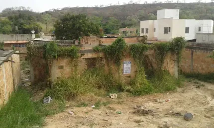 Terreno à venda no Residencial Lagoa, Betim  por R$ 170.000