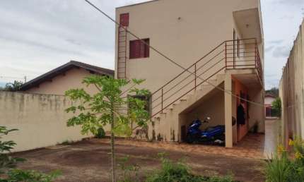 Sobrado com renda localizado em Barretos, no bairro Nova Esplanada.