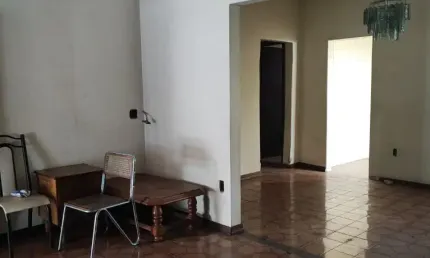 Casa térrea a venda na av. jorge tibiriça-documentação ok.