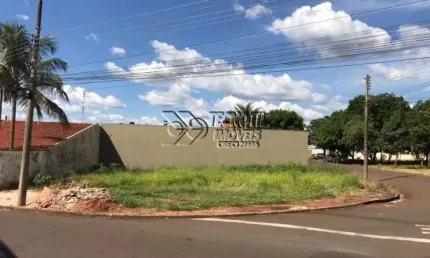 Terreno de Esquina - Pirassununga SP - Documentação ok