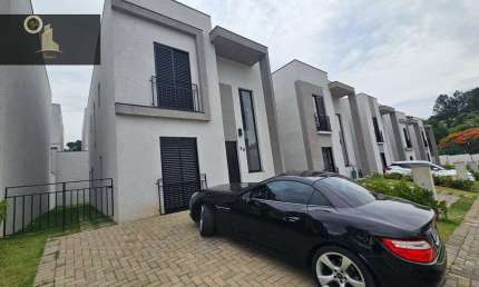 Casa com 3 dormitórios à venda, 145 m² por R$ 1.350.000,00 - Condominio Villagio Maranello - Vinhedo/SP