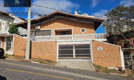 Casa com 3 dormitórios à venda, 289 m² por R$ 1.210.000,00 - Centro - Vinhedo/SP