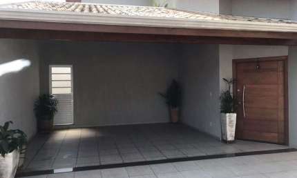 Casa com 5 dormitórios à venda, 240 m² por R$ 1.060.000,00 - Vila Santana - Valinhos/SP