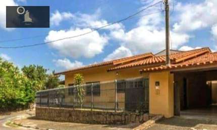 Casa com 3 dormitórios à venda, 188 m² por R$ 750.000,00 - Jardim Miriam - Vinhedo/SP