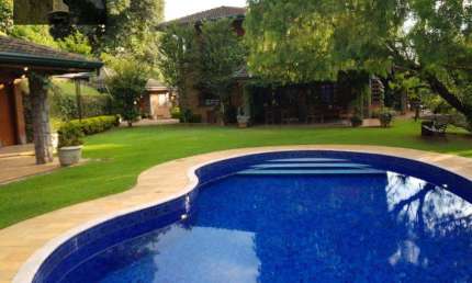 Casa com 4 dormitórios à venda, 524 m² por R$ 2.490.000,00 - Condomínio Estância Marambaia - Vinhedo/SP